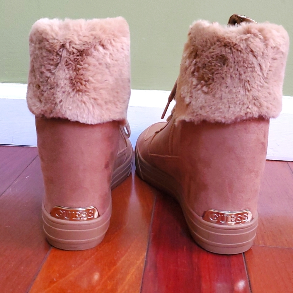 Guess boots